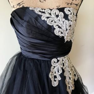 Sherri Hill Black Embellished Cocktail Party Dress
